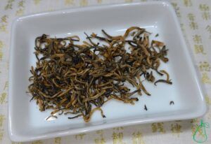 yunnan golden tips t7 tea loose tea